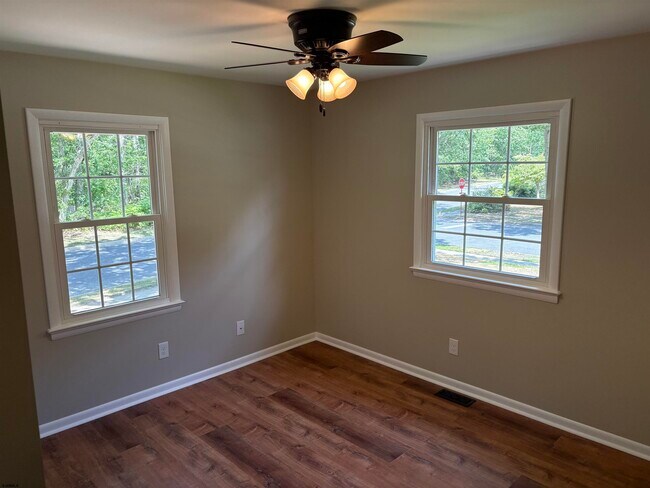 Building Photo - 1111 Shelburne Avenue
