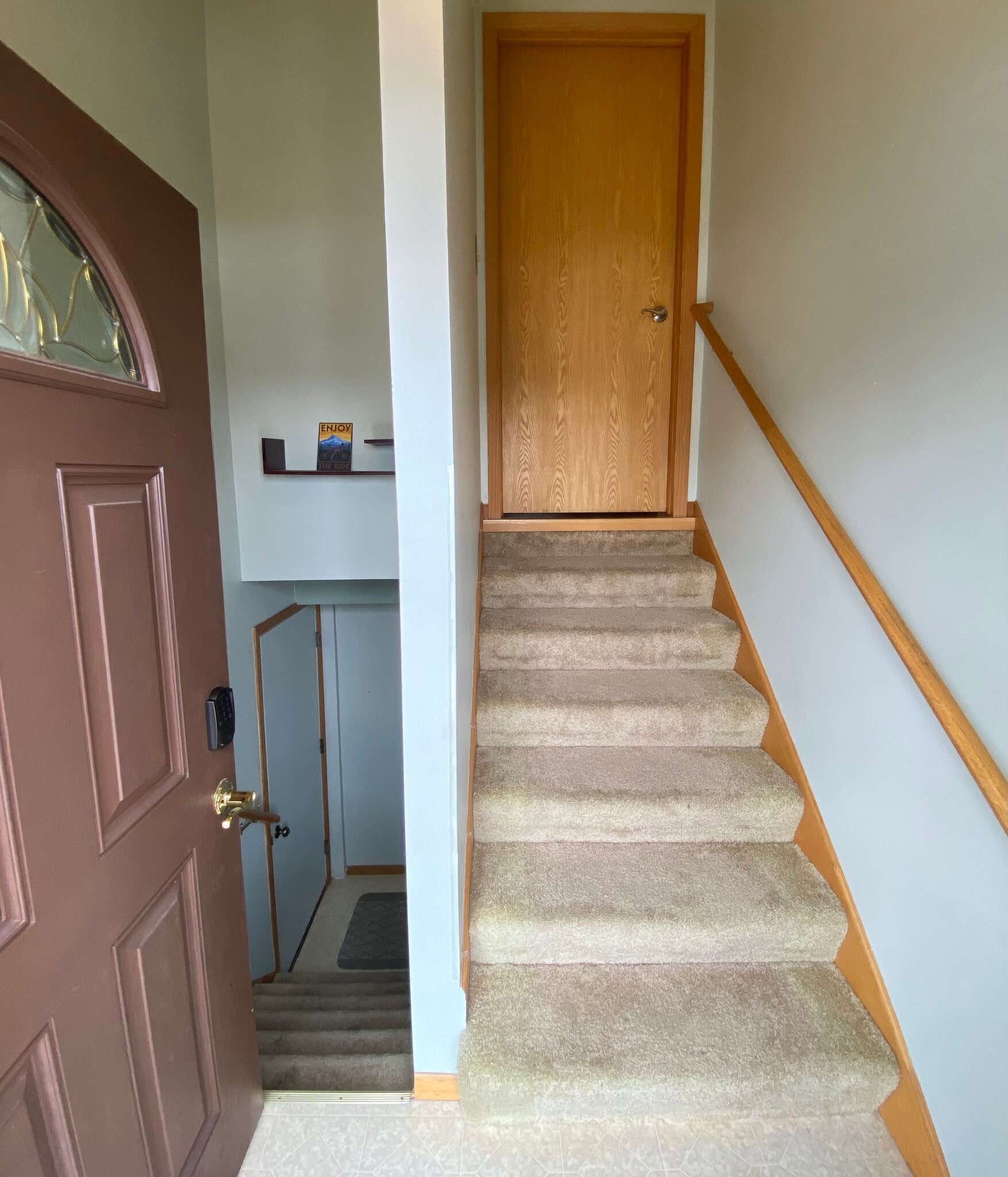 Entryway - 1101 Sugar Loaf Rd