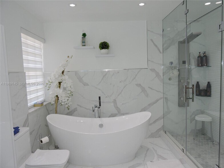 Building Photo - 15220 SW 49th St