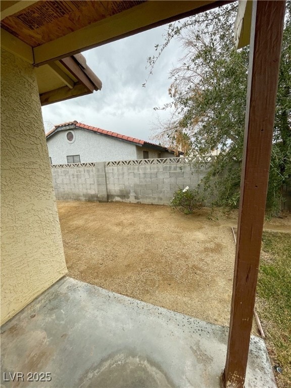 Building Photo - 7440 Lattimore Dr