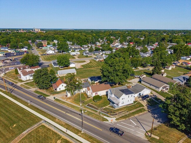 Building Photo - 334 Lancaster Pike