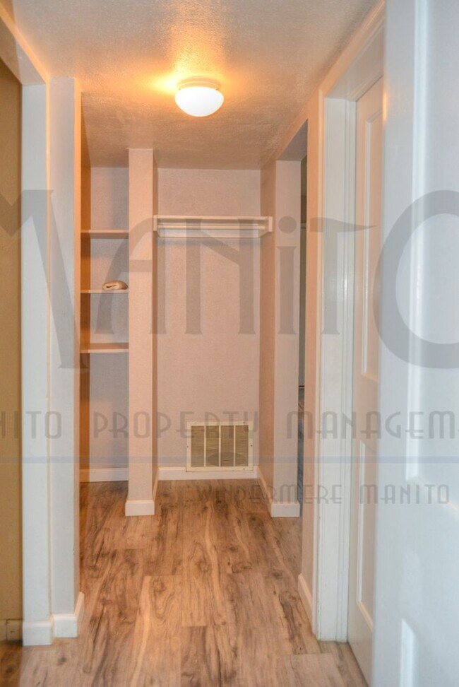 Building Photo - **COMING SOON** Charming Garden Springs Home