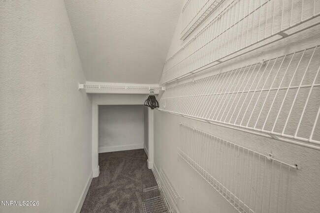 Building Photo - 10677 Foxberry Park Dr