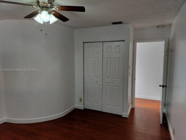 Building Photo - 10401 NW 18th Dr