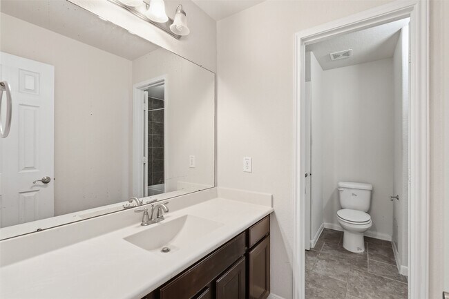 Building Photo - 5035 Crystal Bluff Ct