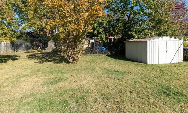 Building Photo - Beautiful 3-Bedroom, 3-Bathroom Home with ...