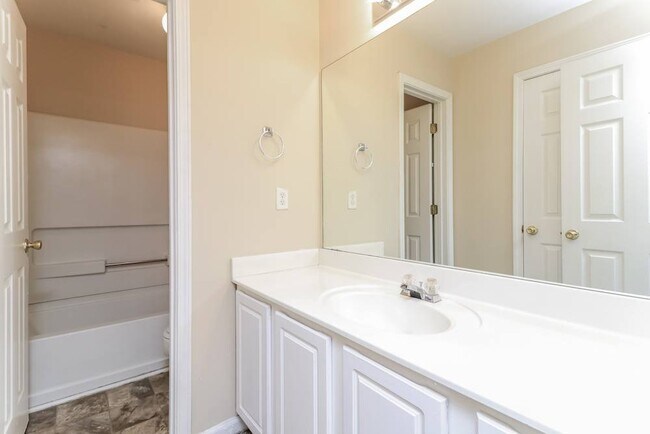 Building Photo - 5514 Black Maple Dr