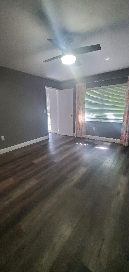 Master bedroom - 6785 Sandwater Trl N