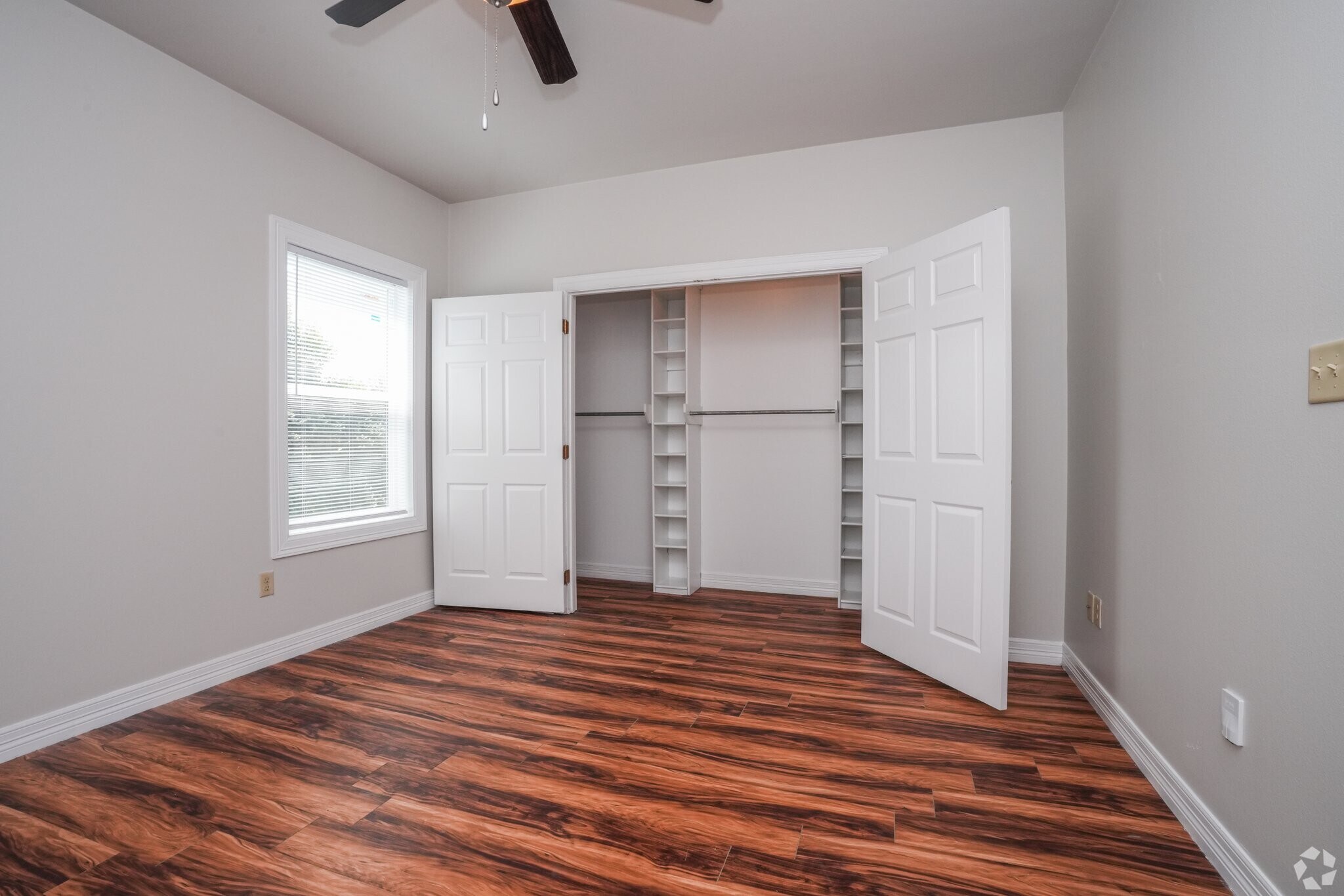 Building Photo - 720 Fieldstone Ln