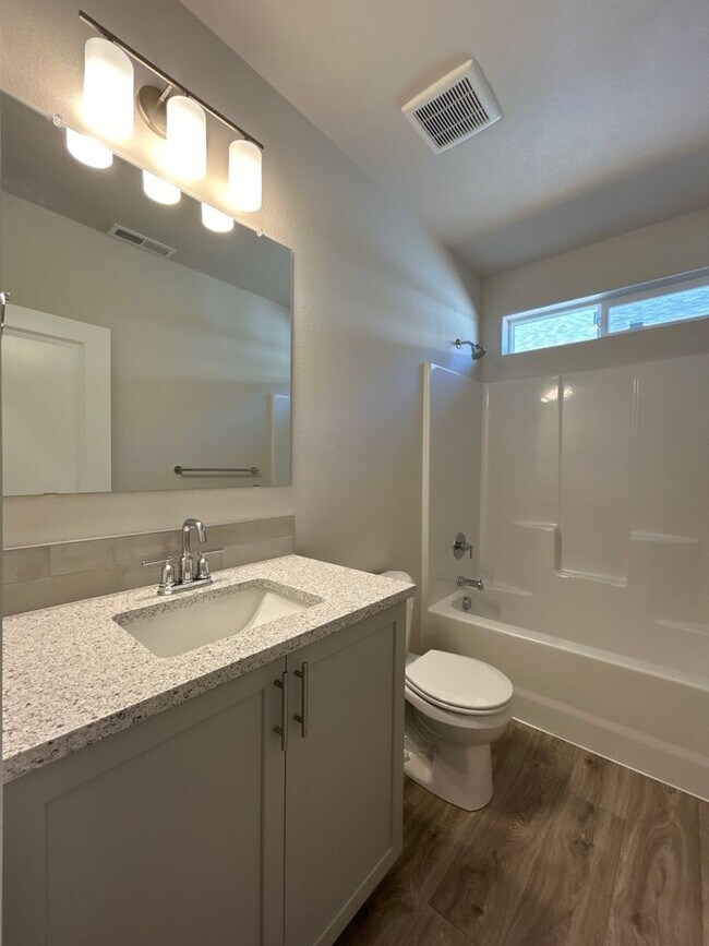 Building Photo - Brand New 3 Bedroom / 2 Bathroom Home in NW Redmond