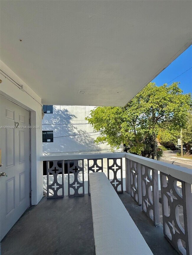 Building Photo - 10 NW 77th St