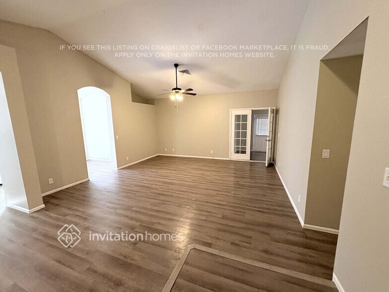 Building Photo - 222 N Heritage Dr