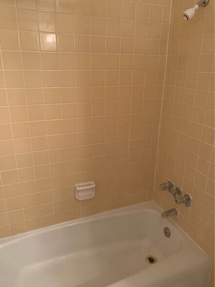 Building Photo - 5201 ATLANTIC Blvd