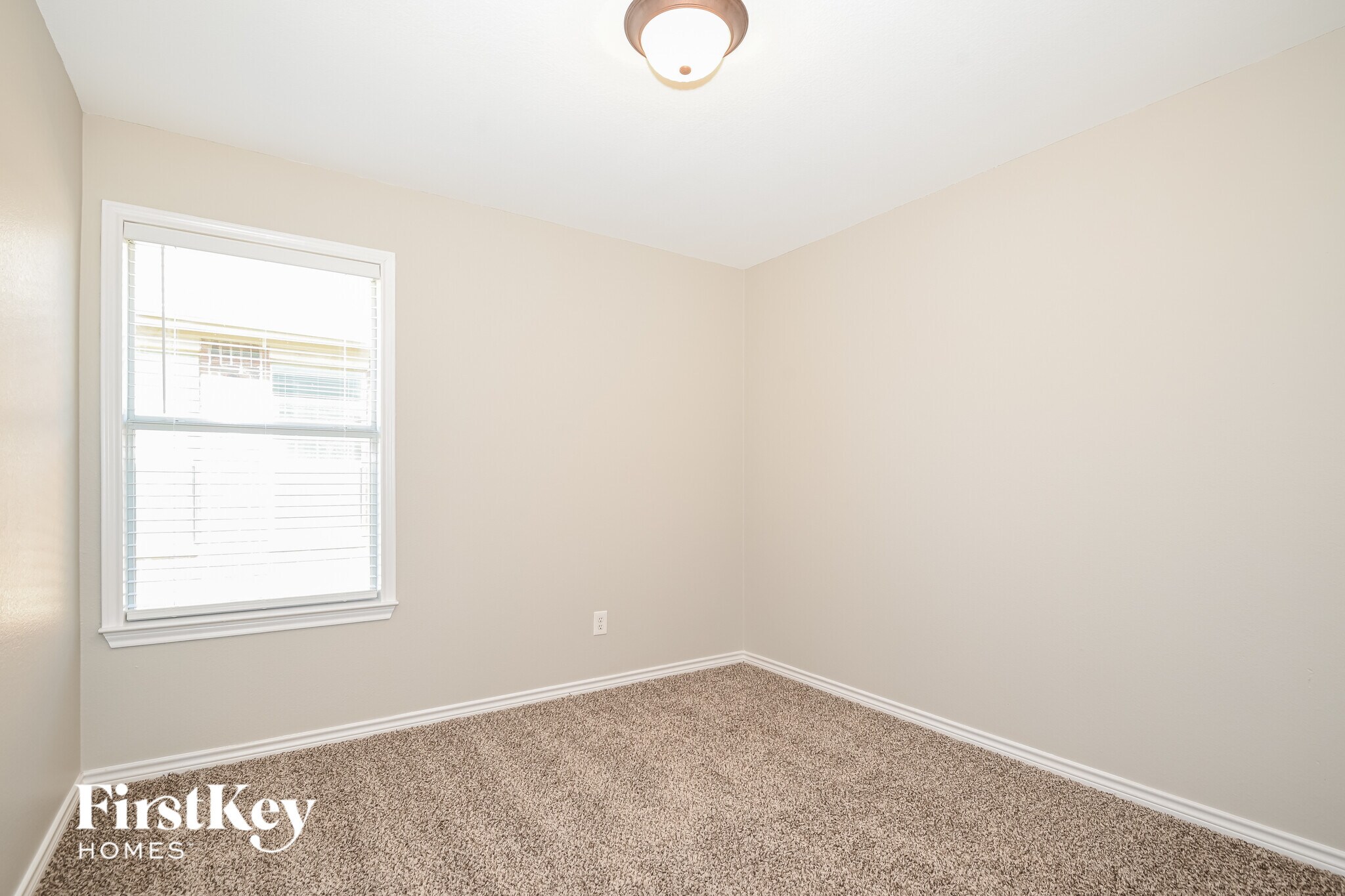 Building Photo - 1309 Honeywood Ln