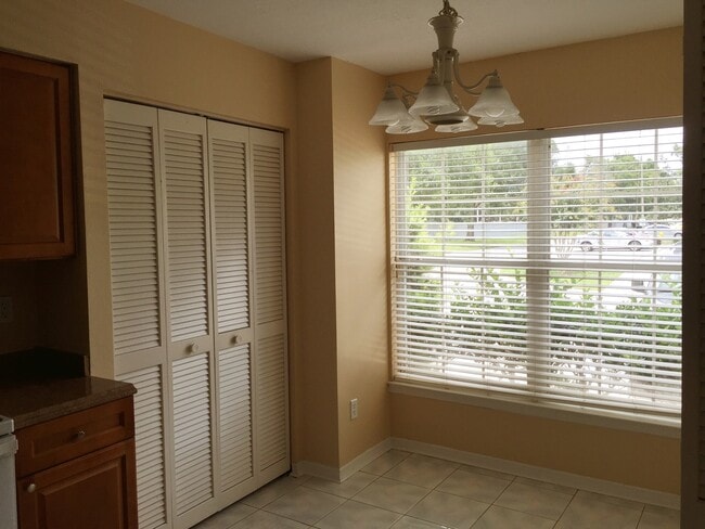 Building Photo - 4355 Brook Hollow Cir