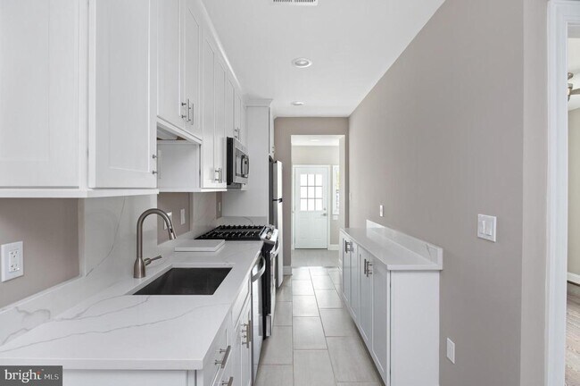 Building Photo - 2215 40th St NW