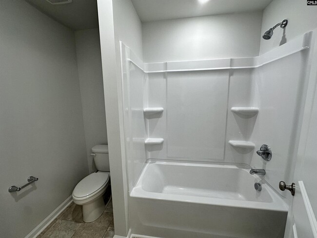 Building Photo - 344 Hardwick Dr