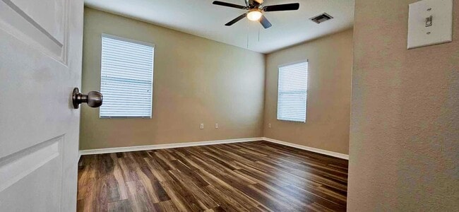 Building Photo - 318 Gris Sky Ln