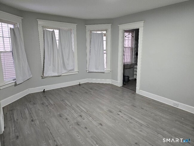 Building Photo - 268 Pine St