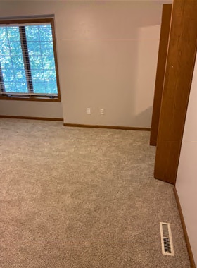 Building Photo - 1809 Earl Rd