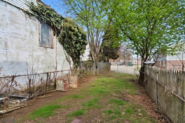 Building Photo - 87 Madison Ave