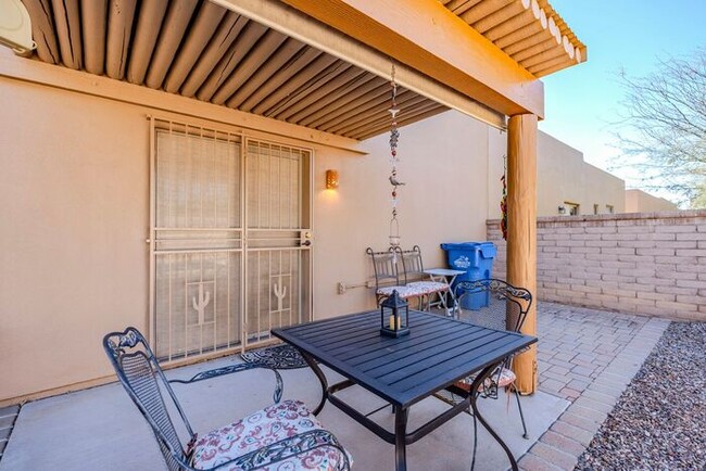 Building Photo - Turnkey Charm in Green Valley – Furnished Townhome with Gated Serenity!
