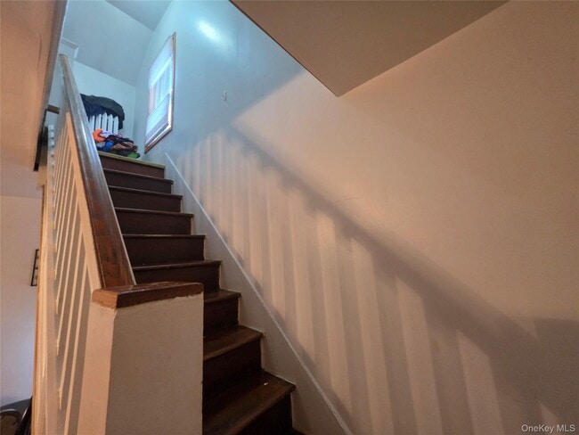 Building Photo - 22 Westside Ave