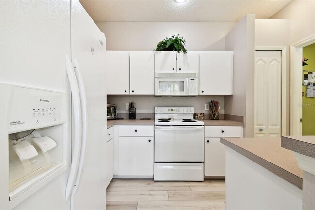 Building Photo - 1687 Starling Dr