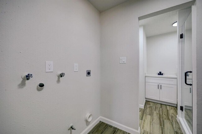Building Photo - 9723 Galston Ln
