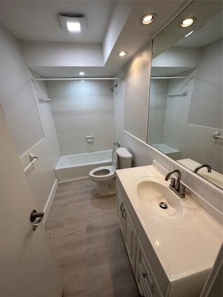 Building Photo - 11323 Lochwood Blvd