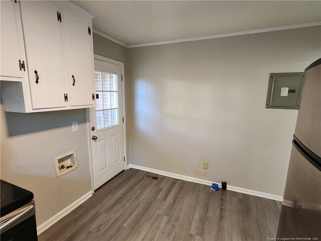 Building Photo - 1108 Norwood St