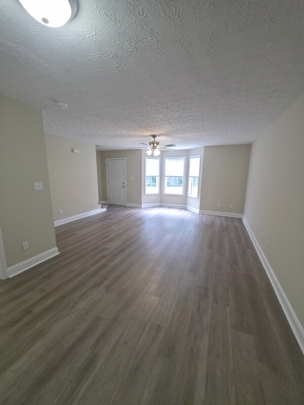 Building Photo - 291 Westchester Cir