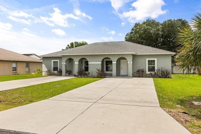 Building Photo - 677 Royalty Ct