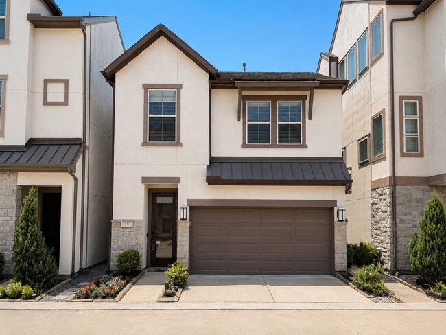 Building Photo - 817 Kamano Ave