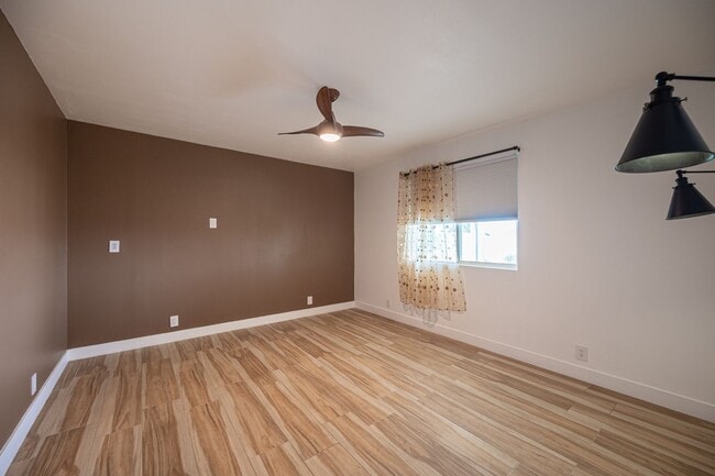 Building Photo - European-inspired Mid-Century Henderson Home!