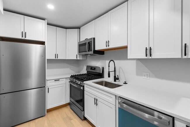 Building Photo - 20 Orne St