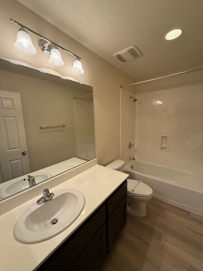 Building Photo - Travis School District