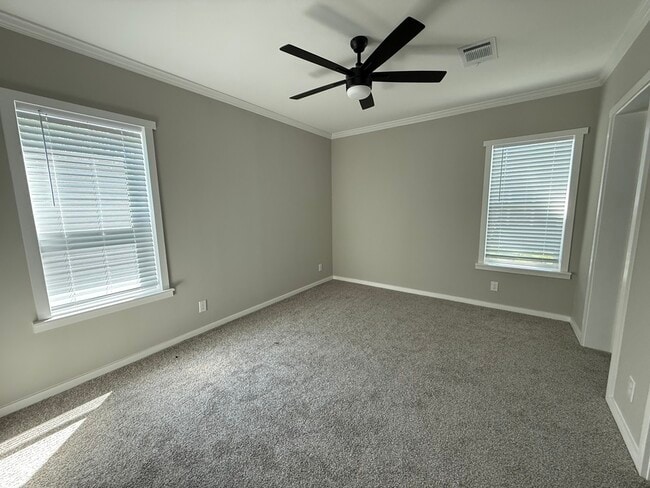 Building Photo - 7197A Holyoke Ct