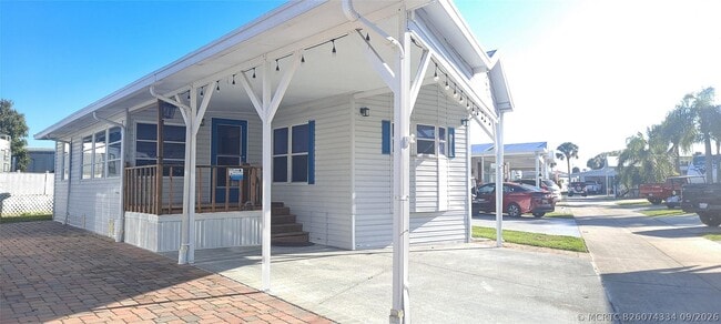 Building Photo - 5362 SE 65th Ave