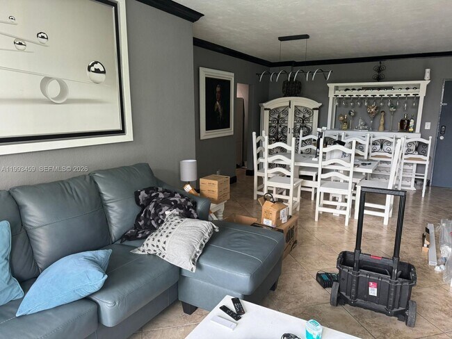 Building Photo - 3801 S Ocean Dr