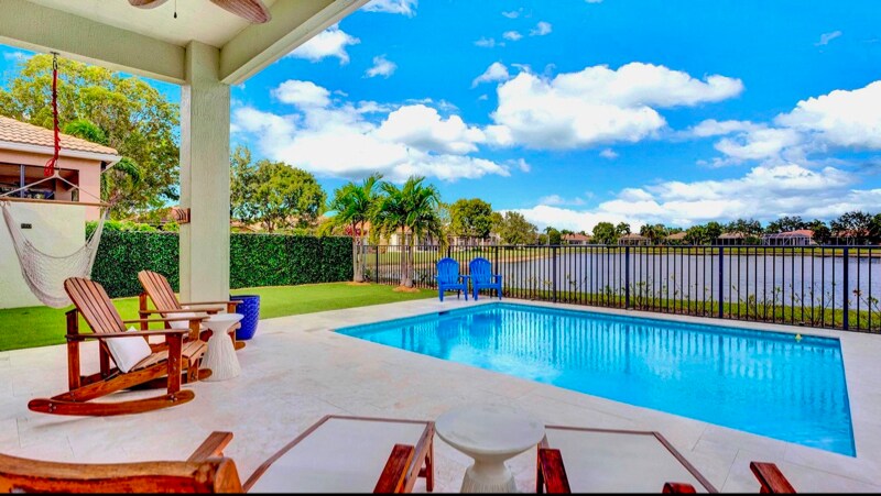Building Photo - 8163 Alberti Dr
