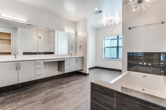 Building Photo - 1813 Park Ave