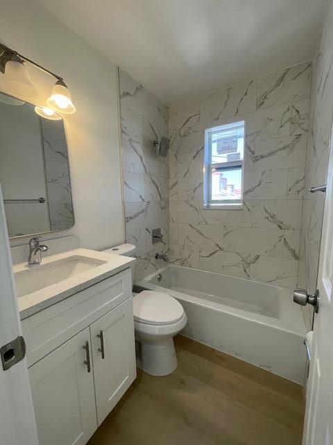 Building Photo - 302 N Tamarind Ave