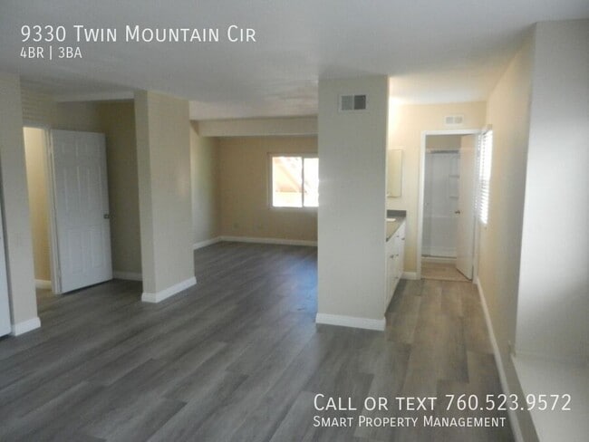 Building Photo - 9330 Twin Mountain Cir