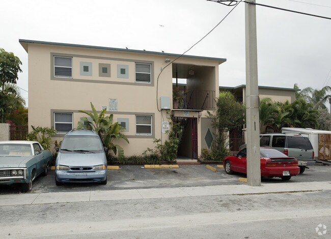 Building Photo - 1520 NW 61st St