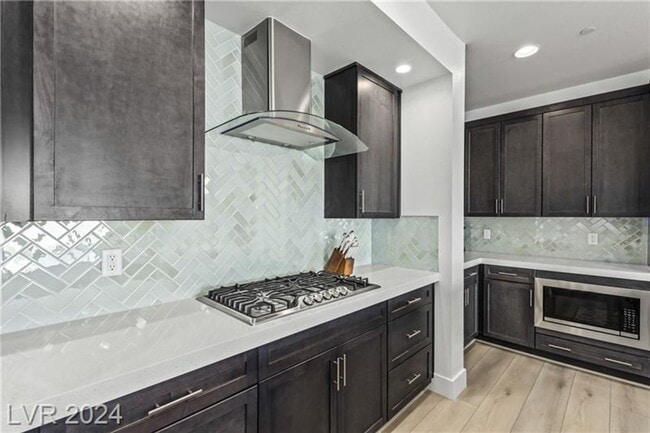 Building Photo - Modern 6Bedroom Desert Oasis with Strip & ...