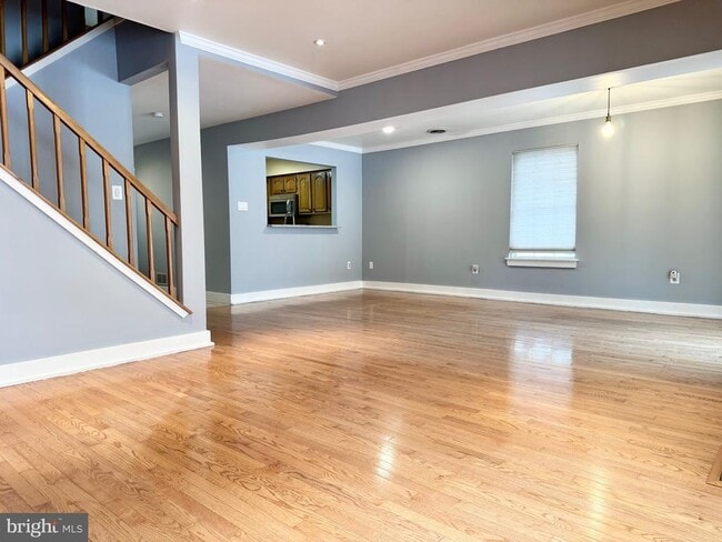 Building Photo - 101 Sarahs Ln