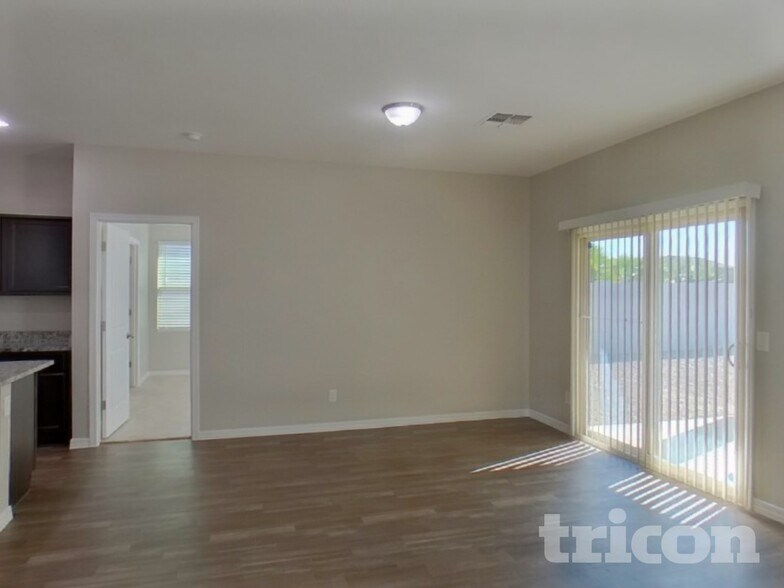 Building Photo - 37123 W Capri Ave