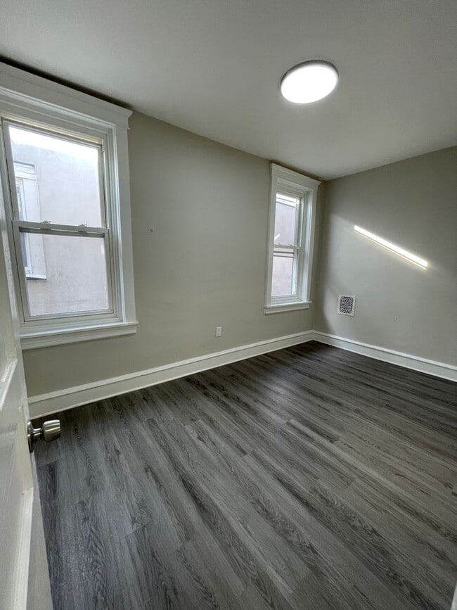 Building Photo - Spacious 3 Bedroom 2 Bath in Darby