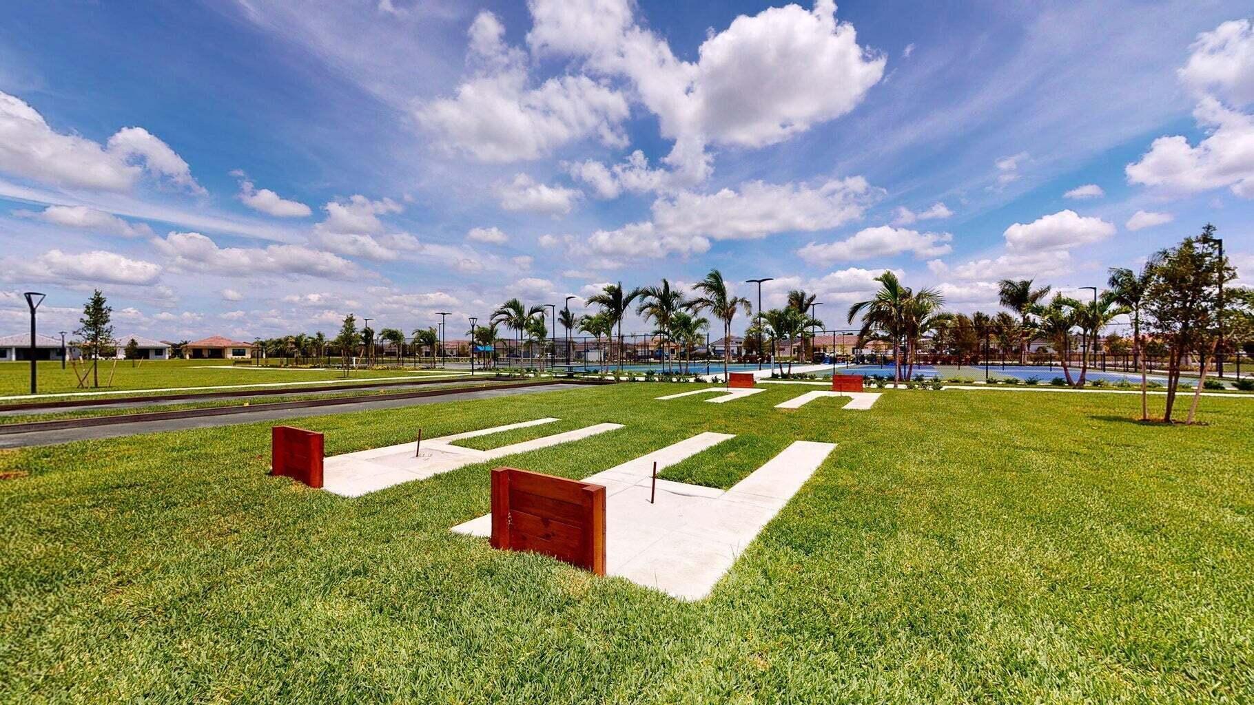 Building Photo - 16124 Key Biscayne Ln